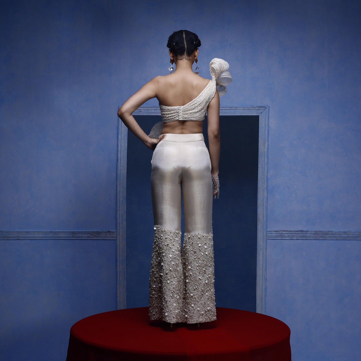 "A line between" Blouse & "Riddle" Pants