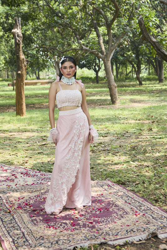 "Nacre" blouse with "Caelum" pants